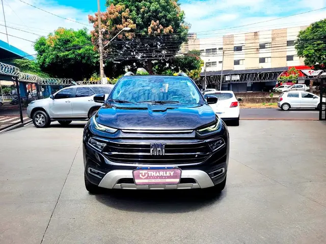 Carro Fiat Toro 2023 Volcano 2.0 TDI 4x4 (Aut)