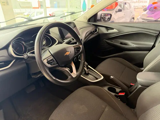 Carro Chevrolet Onix Plus 2023 LTZ 1.0 Turbo (Aut.)