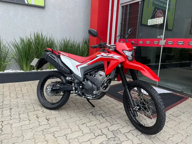 Moto Honda XR 300L 2025 Tornado