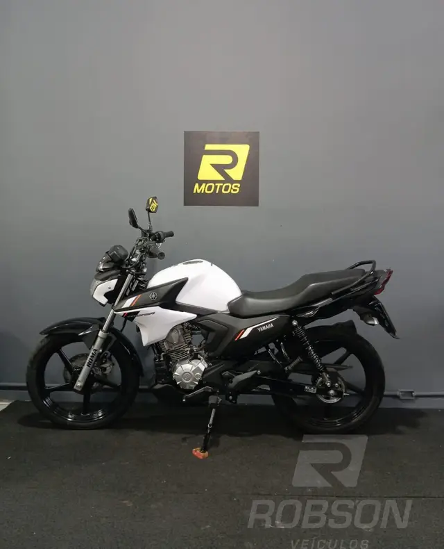 Moto Yamaha YBR 150 Factor 2025 DX