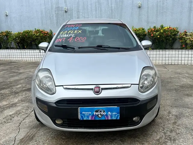 Carro Fiat Punto 2014 Essence 1.6 16V (Flex)