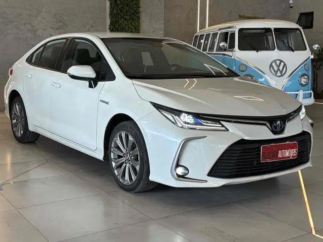 Carro Toyota Corolla 2023 Altis Hybrid Premium 1.8 Flex