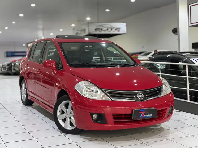 Carro Nissan Tiida 2012 S 1.8 (flex)