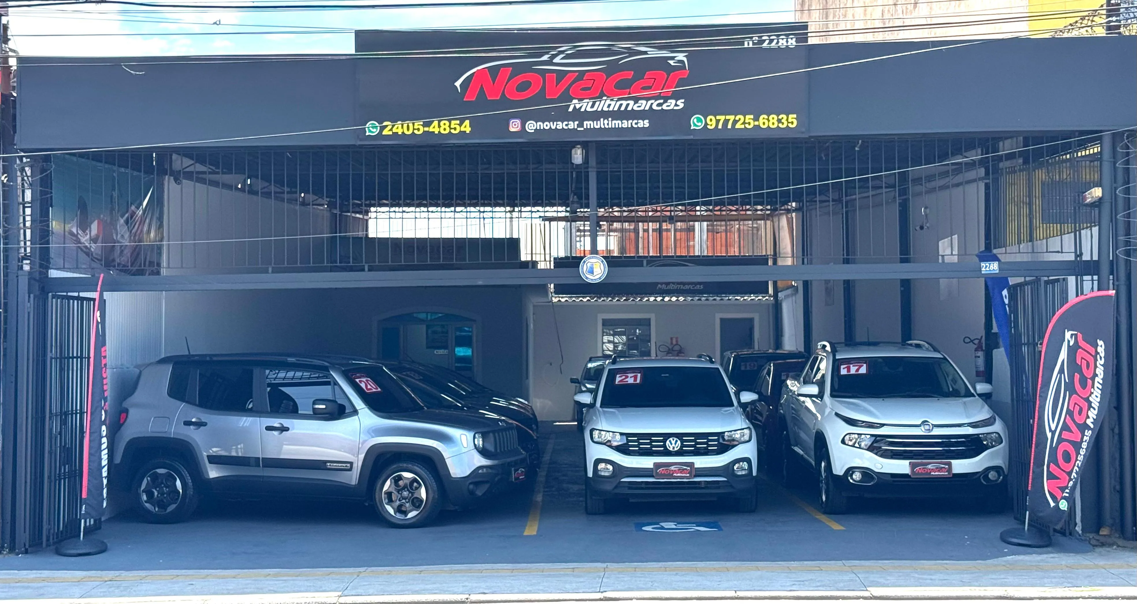 Fachada da loja Veículos à venda em Novacar Multimarcas - Guarulhos - SP