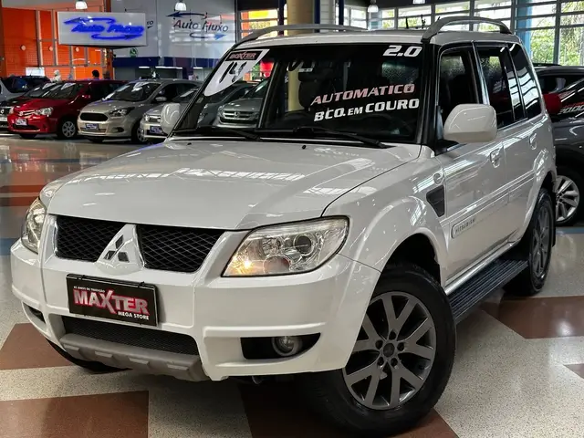 Carro Mitsubishi Pajero TR4 2014 2.0 16V 4x2 (Flex) (Aut)