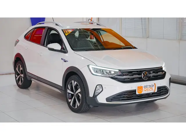 Carro Volkswagen Nivus 2023 Highline 200 TSI