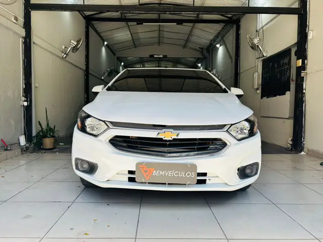 Carro Chevrolet Joy 2020 Hatch 1.0 8V (Flex)