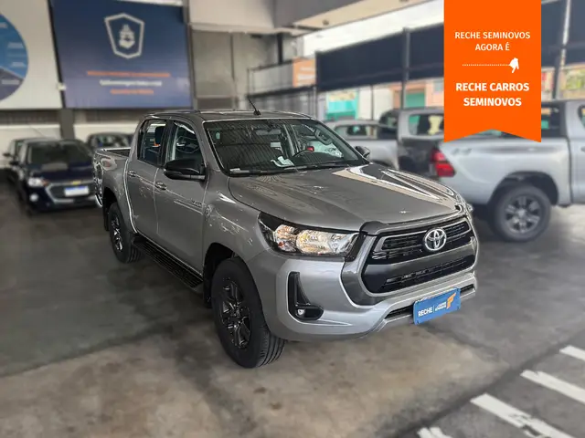 Carro Toyota Hilux Cabine Dupla 2024 SR 4x4 2.8 Diesel
