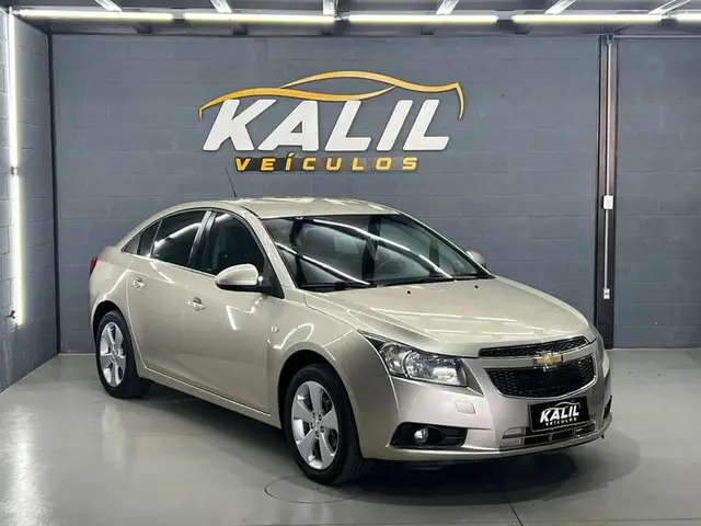 Carro Chevrolet Cruze 2014 HB Sport LTZ 1.8 16V FlexP. 5p Mec