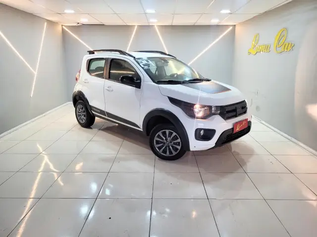 Carro Fiat Mobi 2024 Trekking 1.0
