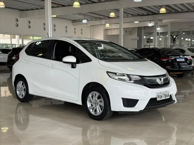Carro Honda Fit 2016 1.5 16v LX CVT (Flex)