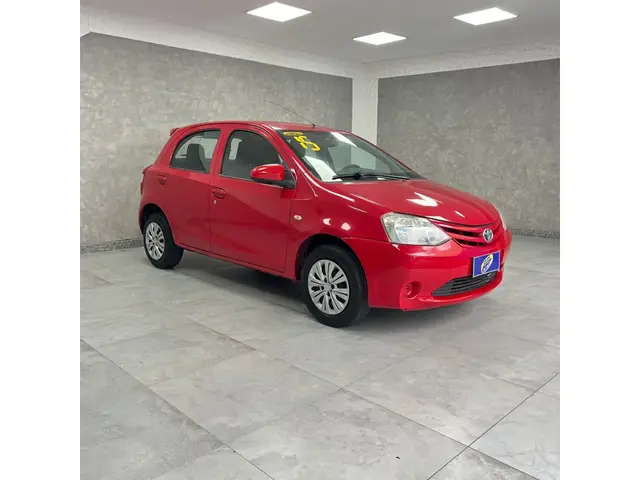 Carro Toyota Etios 2015 X 1.3 (Flex)