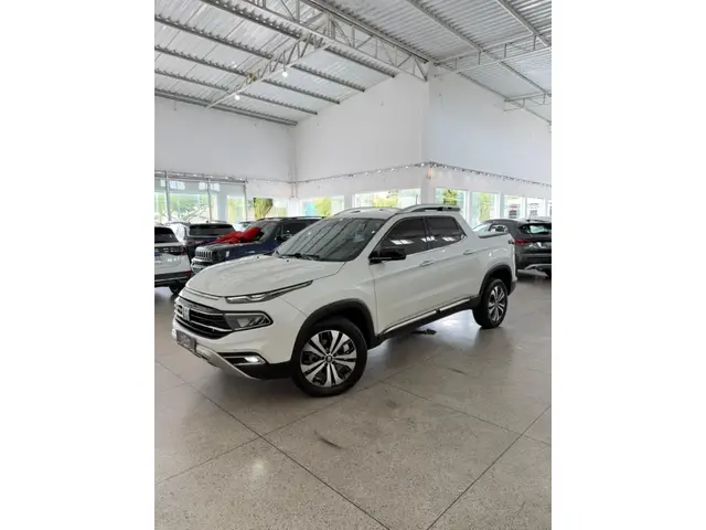 Carro Fiat Toro 2023 Volcano 2.0 TDI 4x4 (Aut)