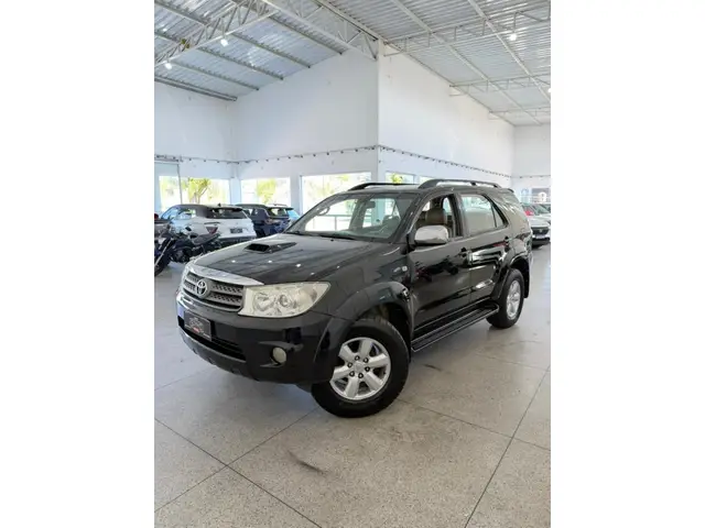 Carro Toyota Hilux SW4 2009 SRV 4x4 3.0 Turbo (aut)