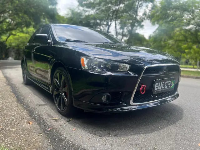 Carro Mitsubishi Lancer 2014 2.0 16V
