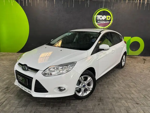 Carro Ford Focus Sedan 2015 1.6 16V Flex 4p Aut.