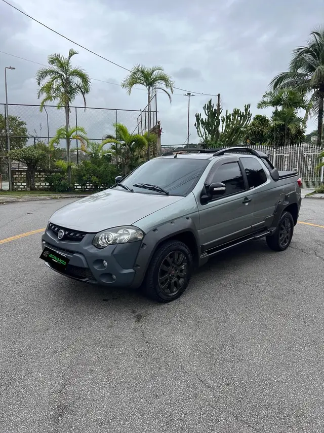 Carro Fiat Strada 2015 Adventure 1.8 16V (Flex) (Cabine Dupla)