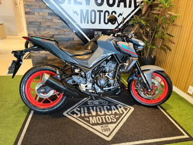 Moto Yamaha MT-03 2023 ABS