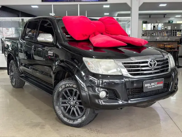 Carro Toyota Hilux Cabine Dupla 2015 Hilux 3.0 TDI 4x4 CD SRV Top (Aut)