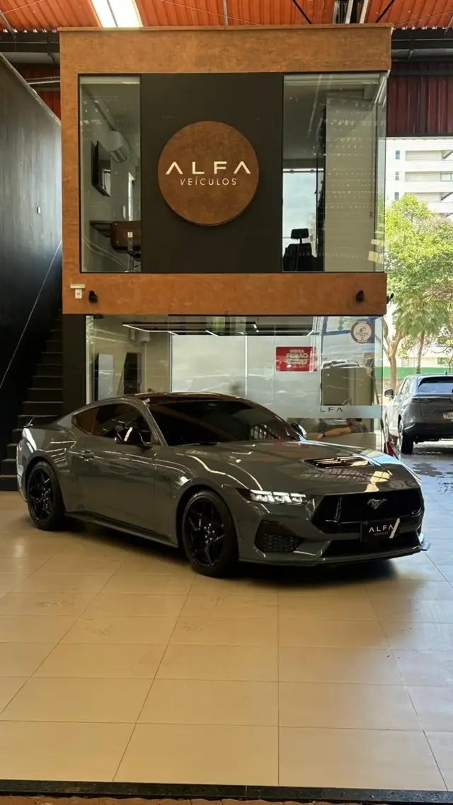 Carro Ford Mustang 2024 GT Performance