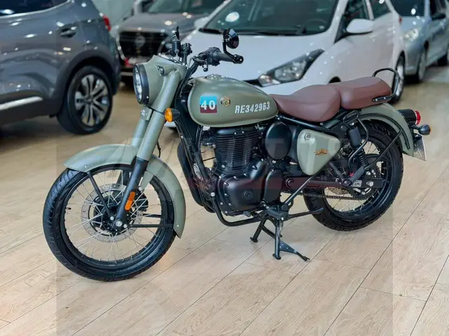 Moto Royal Enfield Classic 350 2024 Signals