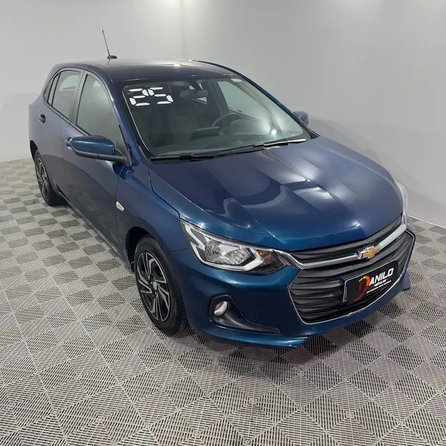 Carro Chevrolet Onix 2025 LT 1.0