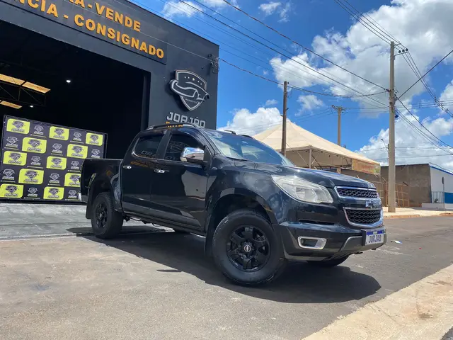 Carro Chevrolet S10 Cabine Dupla 2013 S10 LT 2.4 4x2 (Cab Dupla) (Flex)