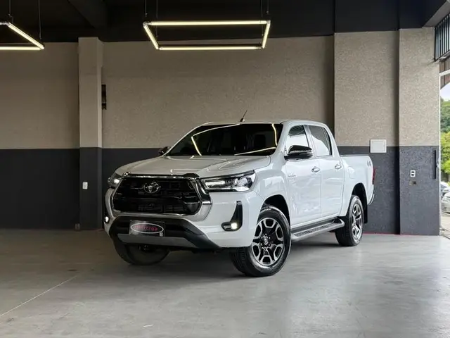 Carro Toyota Hilux Cabine Dupla 2024 SRX 4x4 2.8 Diesel