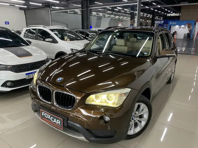 Carro BMW X1 2013 2.0 sDrive18i (aut)