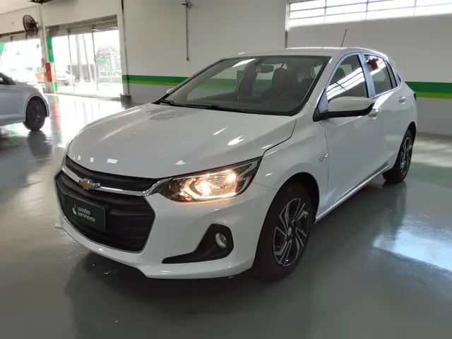 Carro Chevrolet Onix Plus 2025 LT 1.0