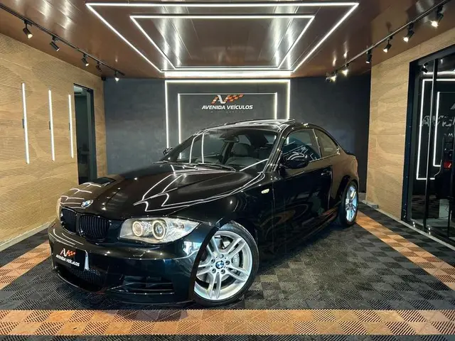 Carro BMW 135i 2011 135i Coupé (Aut)