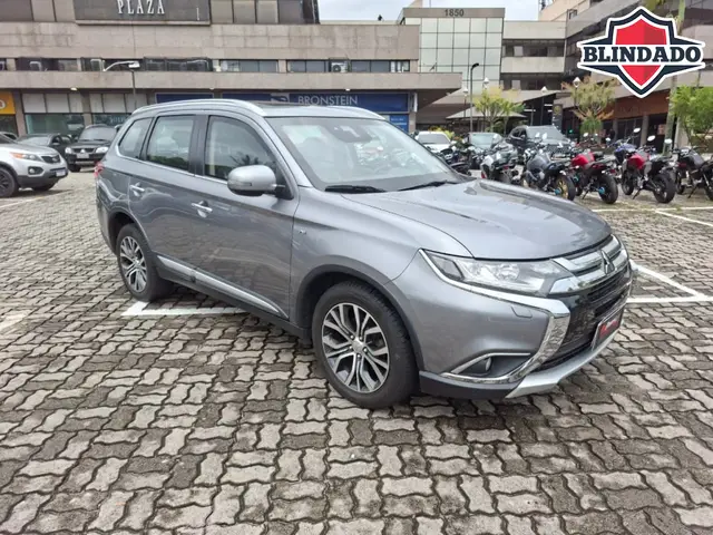 Carro Mitsubishi Outlander 2018 3.0 V6 GT Top 4WD