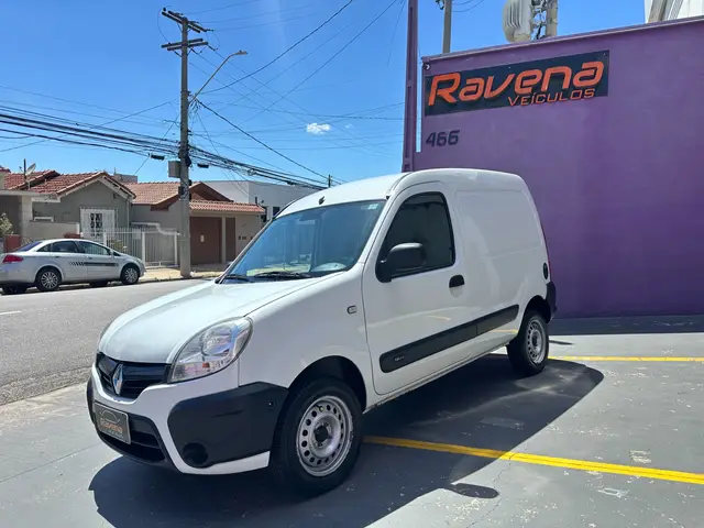 Carro Renault Kangoo Express 2017 1.6 16V Com Porta Lateral (Flex)