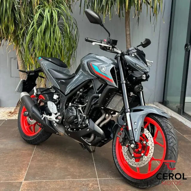 Moto Yamaha MT-03 2023 ABS