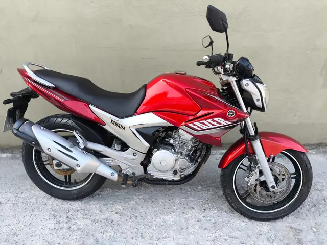 Moto Yamaha YS 250 Fazer 2014 Black Edition