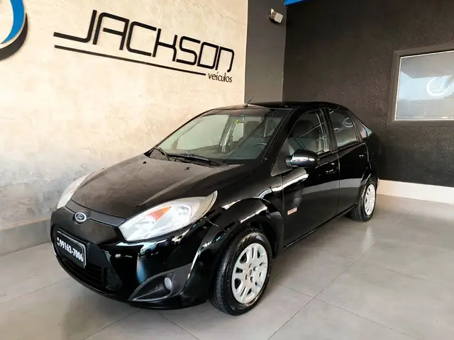 Carro Ford Fiesta Sedan 2013 SE 1.6 Rocam (Flex)