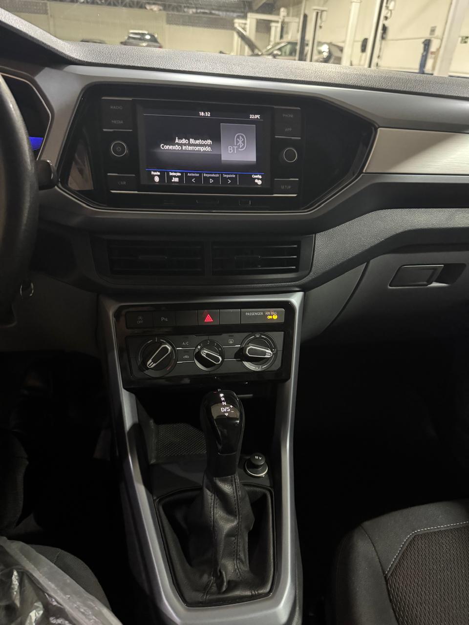 VW - Volkswagen-T-Cross-1.0 200 TSI 12V (Aut) (Flex)