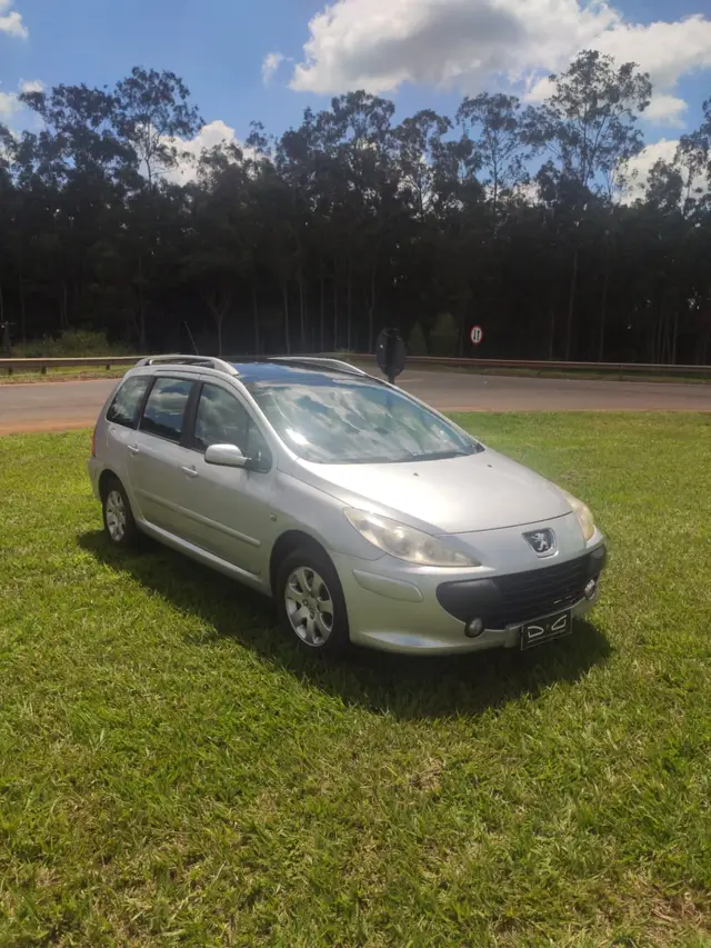 Carro Peugeot 307 SW 2008 Allure 2.0 16V (aut)
