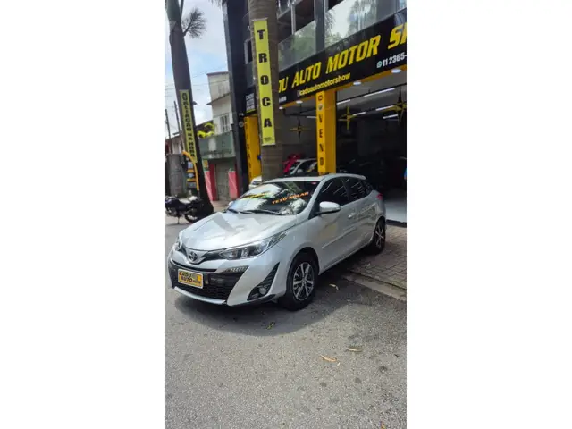 Carro Toyota Yaris Sedan 2022 1.5 XL Plus Connect CVT (Flex)