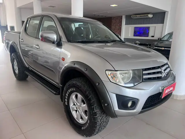 Carro Mitsubishi L200 Triton 2013 3.2 DI-D 4x4