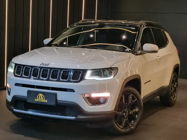 Carro Jeep Compass 2017 2.0 Limited (Aut) (Flex)