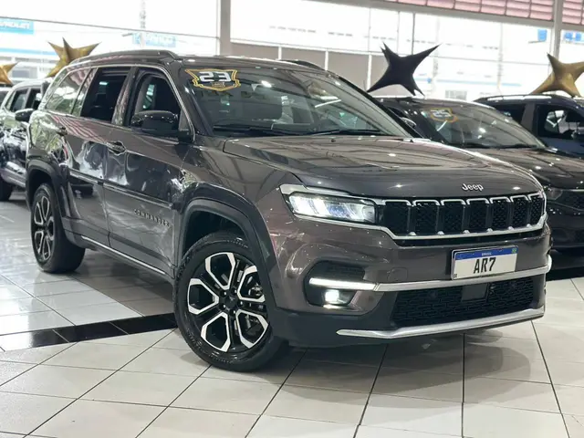 Carro Jeep Commander 2023 Longitude 1.3 T270