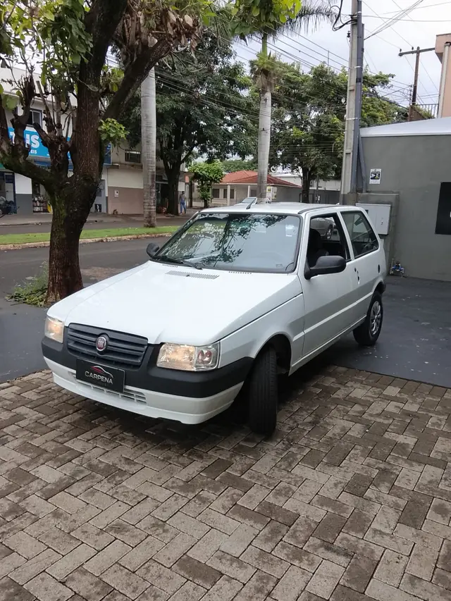 Carro Fiat Uno Mille 2012 Fire Economy 1.0 (Flex) 2p