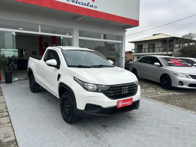 Carro Fiat Strada 2023 Freedom 1.3 CS Plus (Flex)