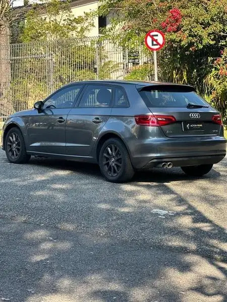 Carro Audi A3 2015 1.4 TFSI Attraction S Tronic