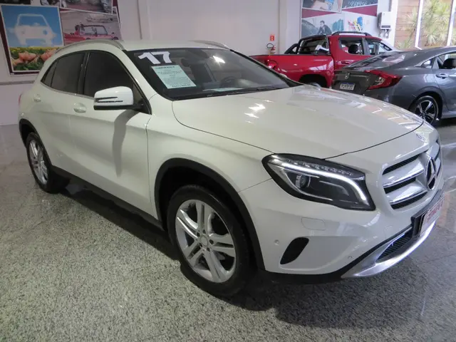Carro Mercedes-Benz GLA 200 2017 GLA 200 1.6 Style