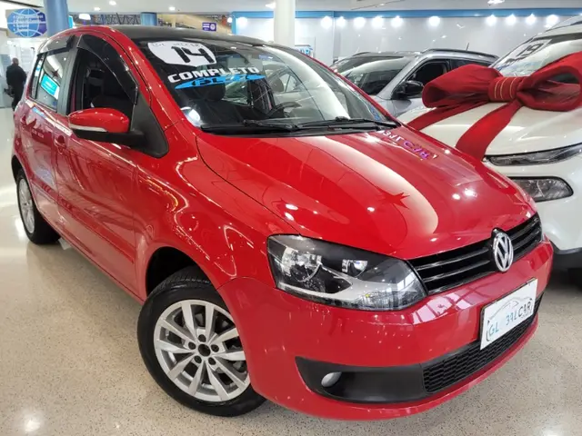 Carro Volkswagen Fox 2014 1.6 VHT (Flex)