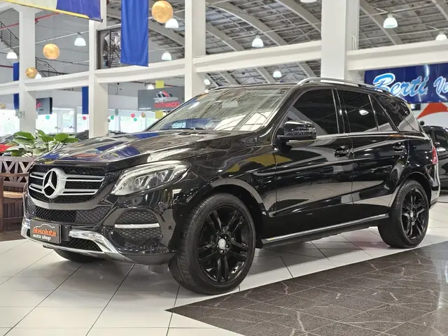 Carro Mercedes-Benz GLE 350d 2016 GLE 350 D 4Matic