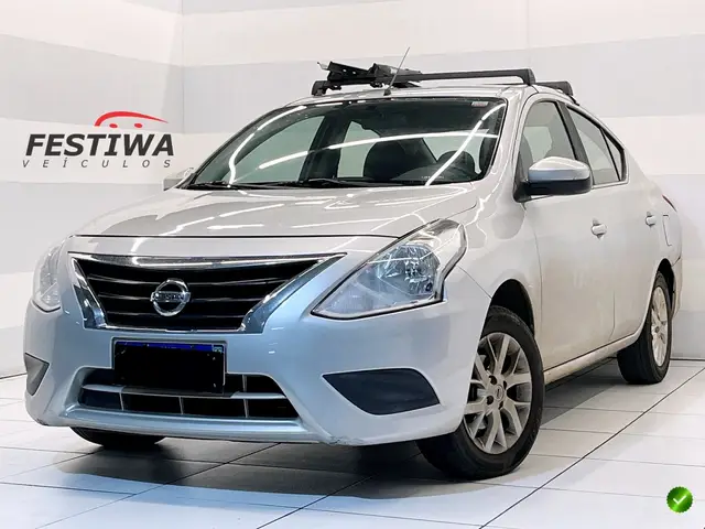 Carro Nissan Versa 2018 1.6 16V SV FlexStart CVT (Flex)