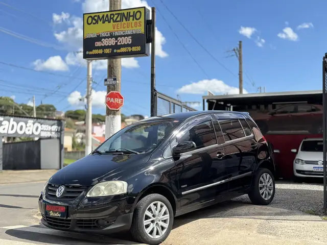 Carro Volkswagen Fox 2010 1.0 8V (Flex) 2p